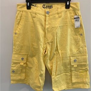 Coogi Men’s Yellow Shorts Size 32